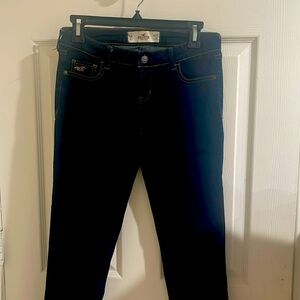 Hollister Skinny Jeans. Wore just once.